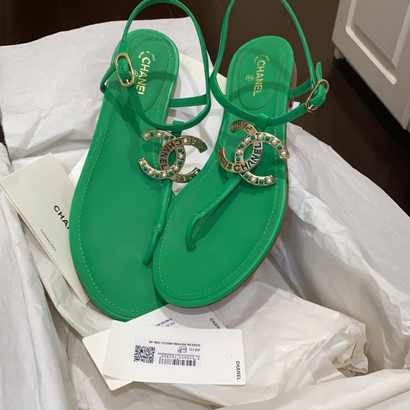 Chanel Thong Sandals - Picture 4 of 5